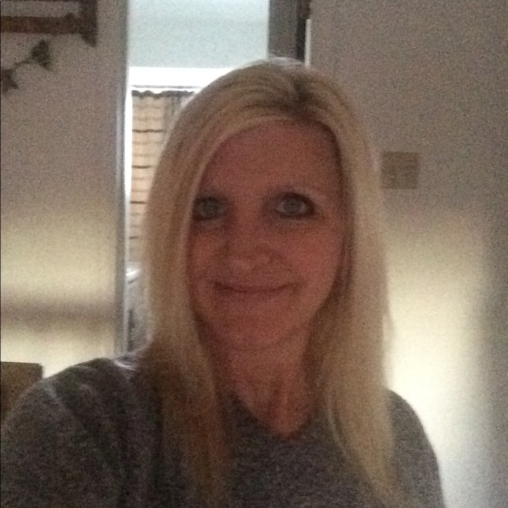 Meet your Posher, Kelli